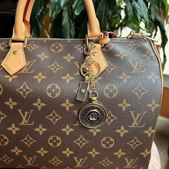 RUSTIC CLOVER Bag Charm Brown Black and Gold Tone - Picture 5 of 9